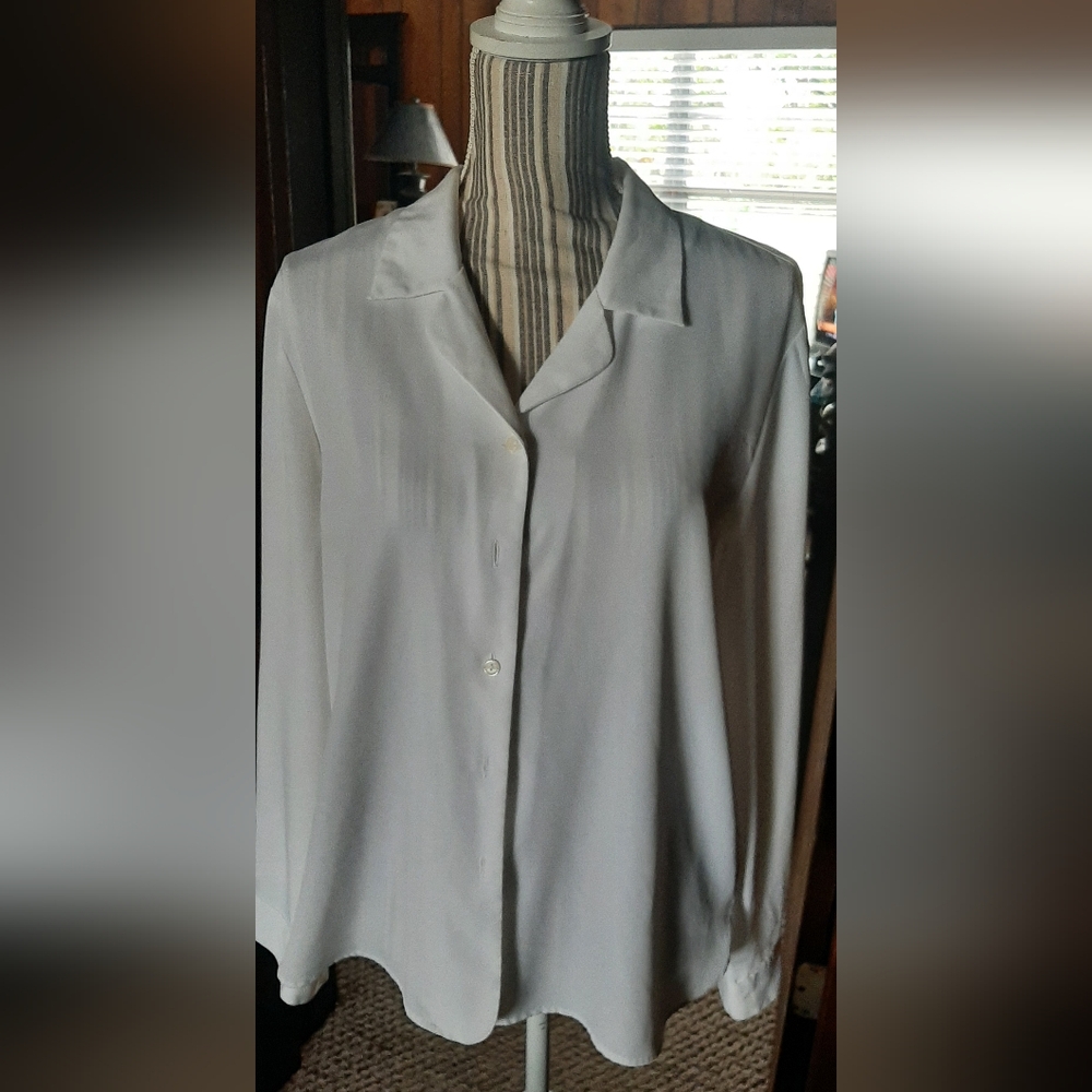 Liz Baker Classic White Button Down Shirt